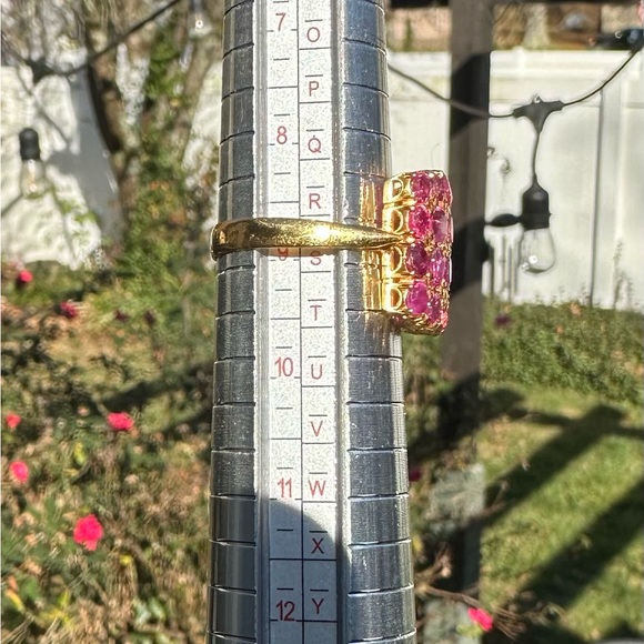 Natural Burmese Ruby Ring in 18 k solid gold with lab certificate US8.8 - Picture 6 of 11